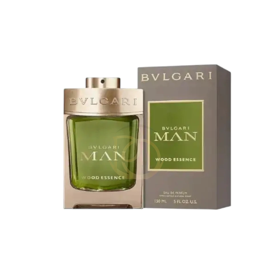 Man Wood Essence Bvlgari: notas de base de cedro y benjuí. La esencia de la naturaleza masculina.