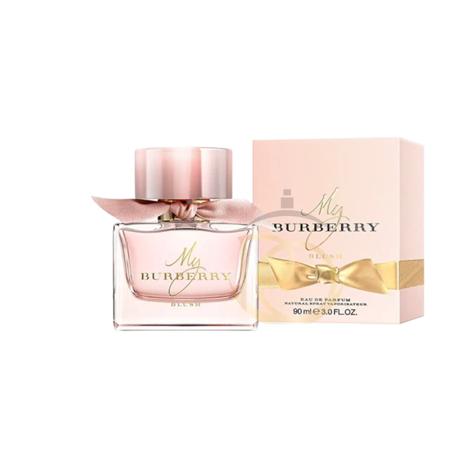 My Burberry Blush Burberry: Frasco rosado claro con lazo beige. Fragancia Floral Afrutada, fresca y elegante.