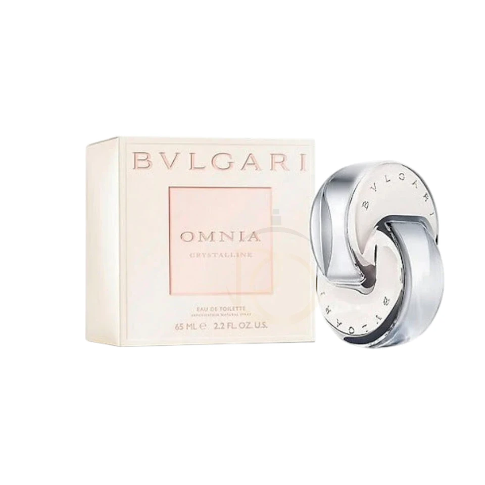 perfume Omnia Crystalline Bvlgari en forma de unión circular, con líquido transparente, simbolizando el cristal.