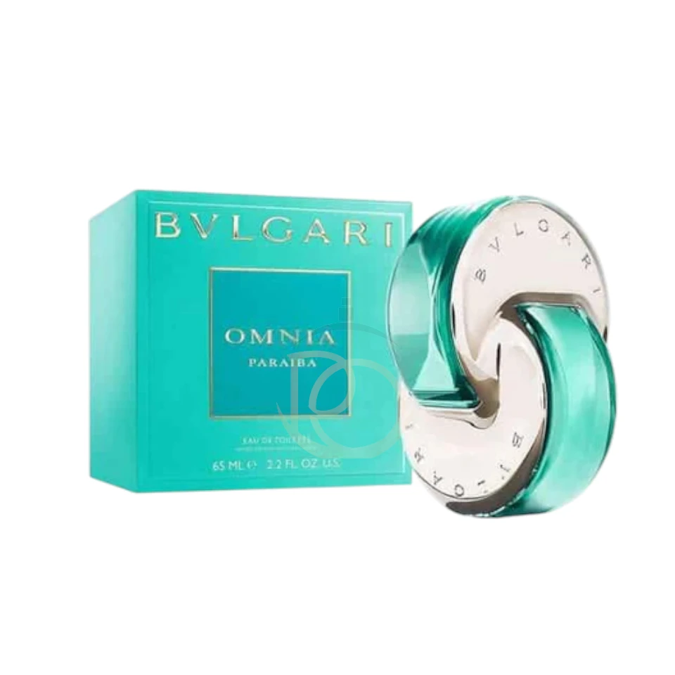 perfume Omnia Paraiba Bvlgari en forma de unión circular, con líquido azul turquesa vibrante, inspirado en la joya.