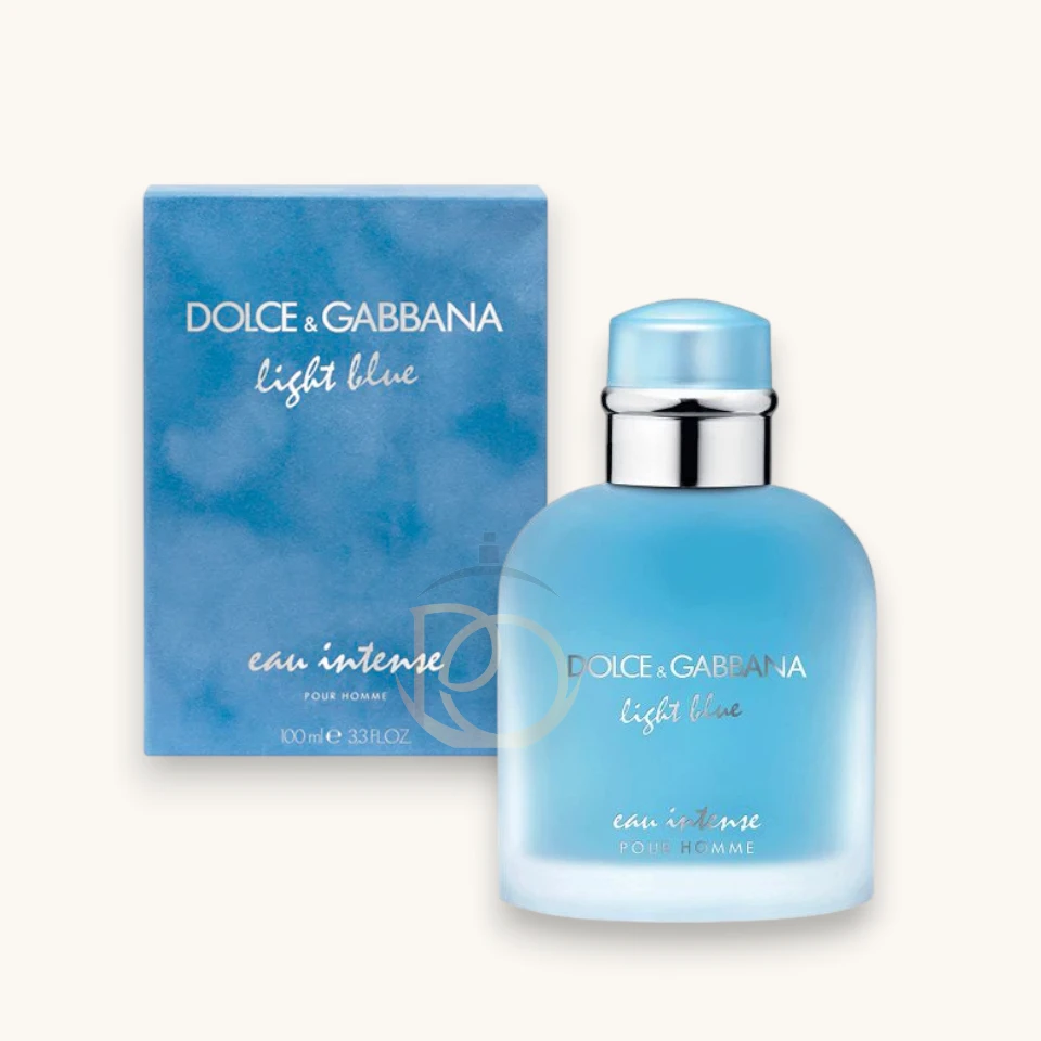 Perfume masculino fresco y elegante con notas cítricas, acuáticas y base cálida de almizcle.