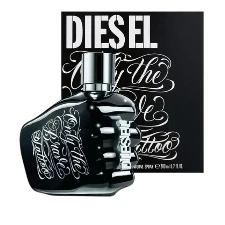 la intensidad del tabaco y la frescura de la manzana en un aroma que no se olvida.