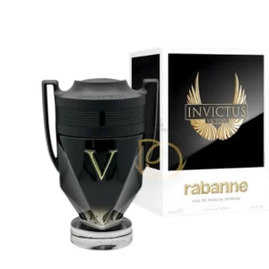 Elegante frasco en forma de trofeo de Rabanne Invictus Victory EDP Extreme en acabado negro mate.