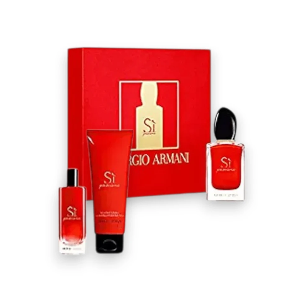 Estuche Si Passione EDP 3 Pzs: feminidad apasionada con grosella, rosa, jazmín y vainilla.