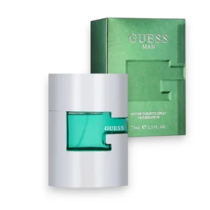 Frasco de cristal con diseño curvado del perfume Guess Man resaltando su líquido verde refrescante.