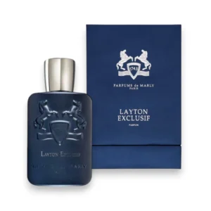 Perfume masculino intenso con notas cítricas, corazón floral y base cálida de ámbar y vainilla.