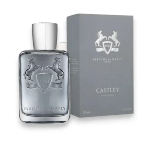 Exclusivo frasco de Parfums de Marly Castley, la esencia del lujo amaderado y la distinción real.