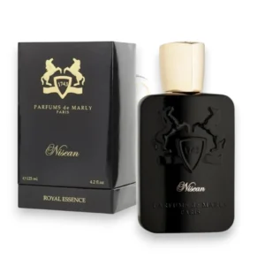 Sofisticado frasco de Royal Essence Nisean, el perfume que define el lujo amaderado y el misterio.Sofisticado frasco de Royal Essence Nisean, el perfume que define el lujo amaderado y el misterio.
