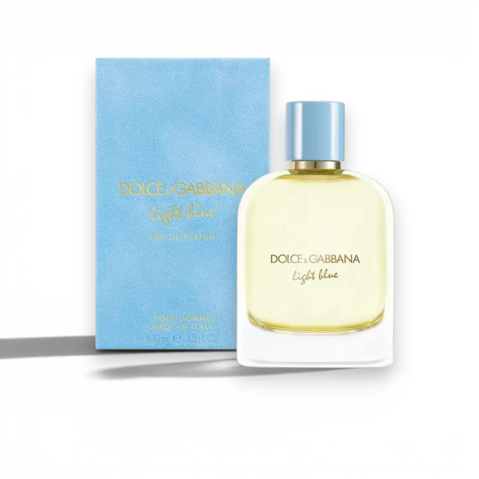 Clásico frasco esmerilado de D&G Light Blue Pour Homme que refleja frescura y elegancia masculina.