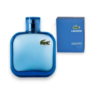 Frasco de diseño deportivo en un intenso color azul opaco que refleja la frescura de la fragancia.
