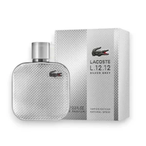 Moderno frasco de acabado gris metalizado con textura mate que refleja la elegancia de la fragancia.