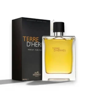 Elegante frasco de Terre D´Hermes Parfum con su icónico diseño minimalista bajo una luz de estudio.