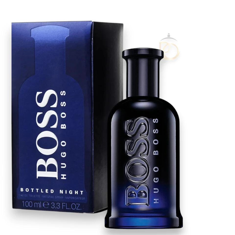 Frasco de Boss Bottled Night EDT en cristal con degradado de azul medianoche a negro sofisticado.